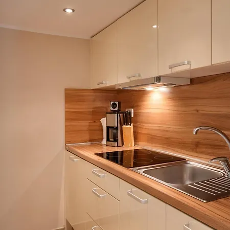 Apartament In Pore Near Padici *