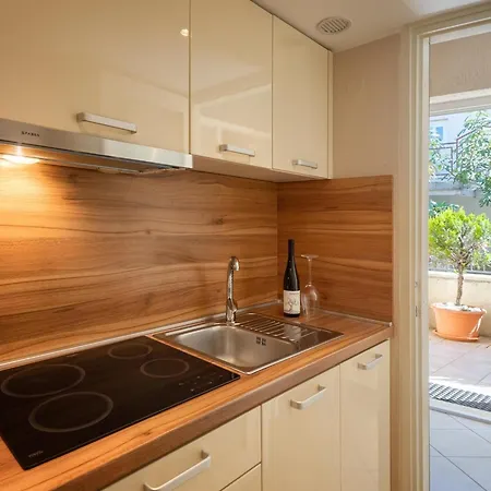 Apartament In Pore Near Padici Poreč