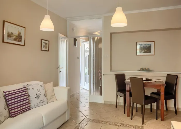 Appartement In Near Spadici Poreč